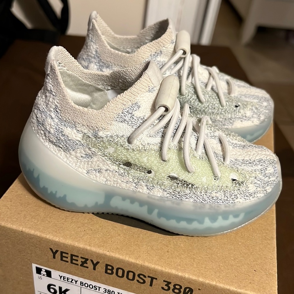 Yeezy boost 380 infant toddler size 6